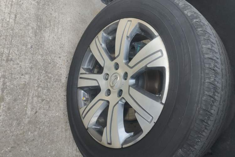 Used GAC Trumpchi GS7 2017 320T Two-Wheel-Drive Luxury Smart Connectivity Model Right Rear Wheel Hub