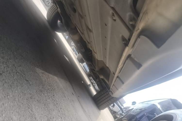 Used GAC Trumpchi GS7 2017 320T Two-Wheel-Drive Luxury Smart Connectivity Model Right Side Sill