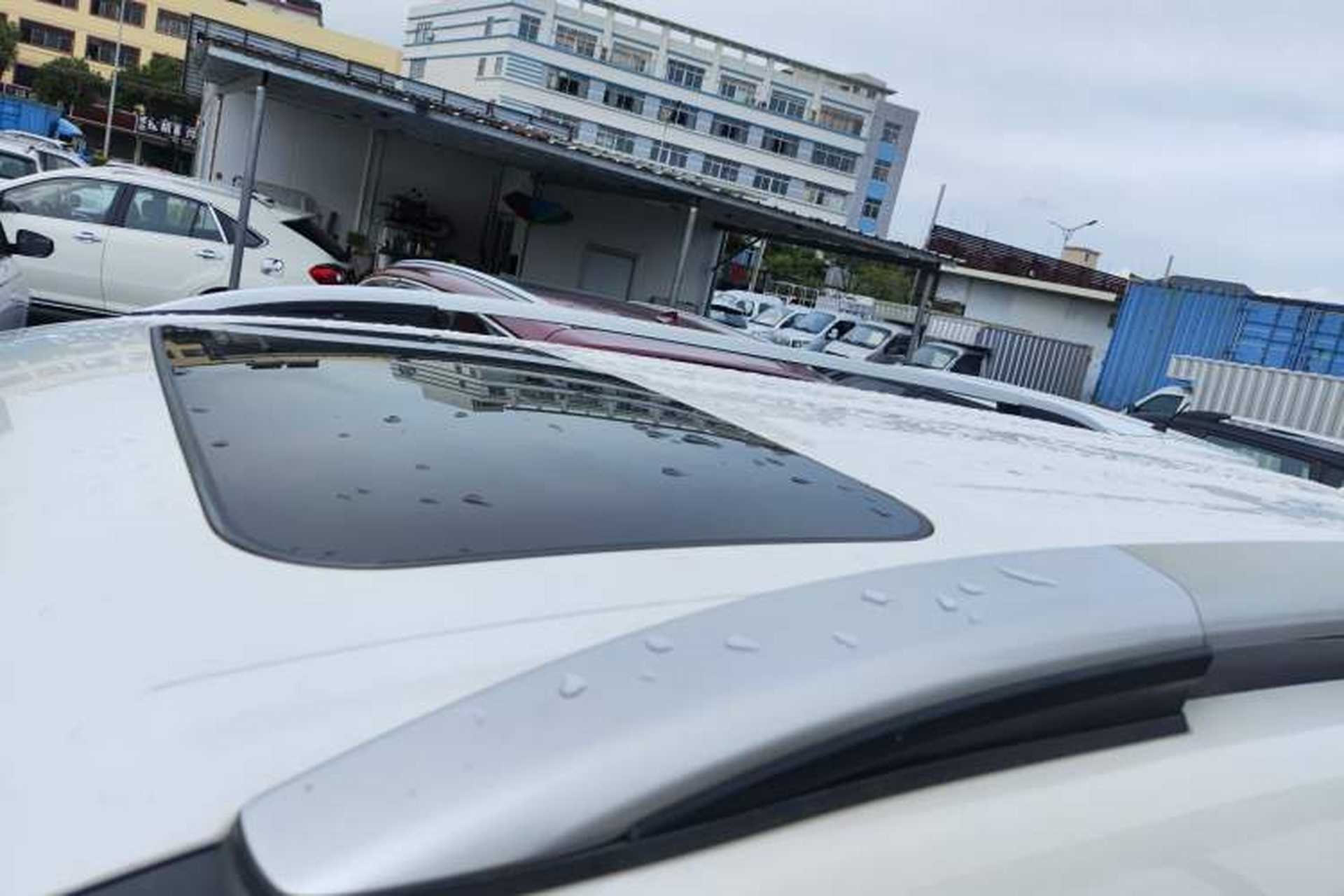 Used GAC Trumpchi GS7 2017 280T Two-Wheel Drive Luxury Model Roof