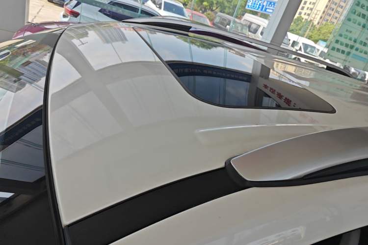 Used GAC Trumpchi GS7 2017 320T Two-Wheel-Drive Luxury Model Roof