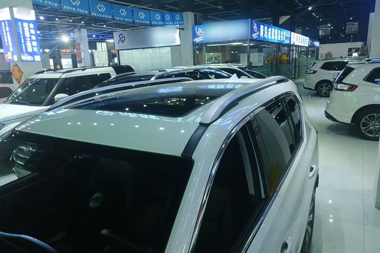 Used GAC Trumpchi GS7 2017 320T Two-Wheel-Drive Luxury Smart Connectivity Model Roof