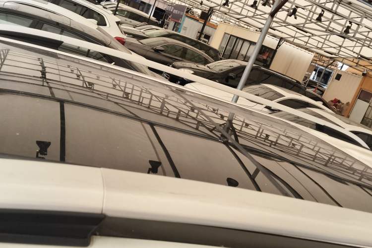 Used GAC Trumpchi GS7 2017 320T Two-Wheel-Drive Luxury Smart Connectivity Model Roof