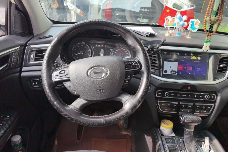 Used GAC Trumpchi GS7 2017 320T Two-Wheel-Drive Luxury Smart Connectivity Model Steering Wheel