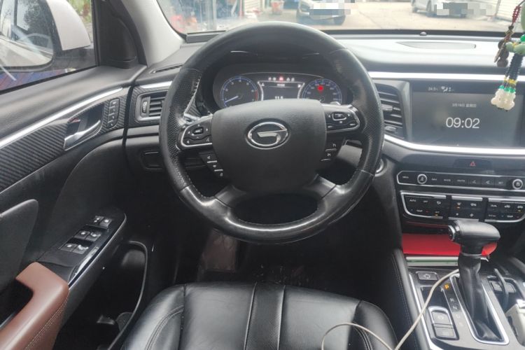 Used GAC Trumpchi GS7 2017 320T Two-Wheel-Drive Luxury Smart Connectivity Model Steering Wheel