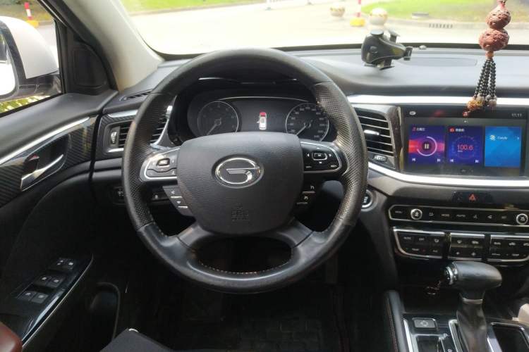 Used GAC Trumpchi GS7 2017 280T Two-Wheel Drive Luxury Model Steering Wheel