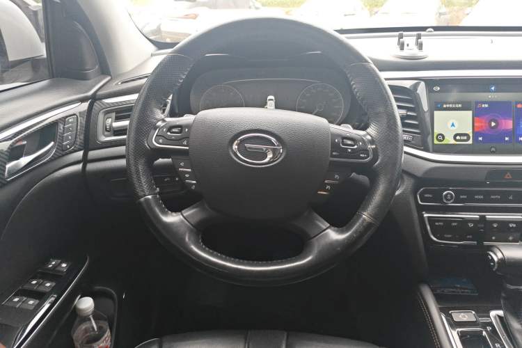 Used GAC Trumpchi GS7 2017 320T Two-Wheel-Drive Luxury Smart Connectivity Model Steering Wheel