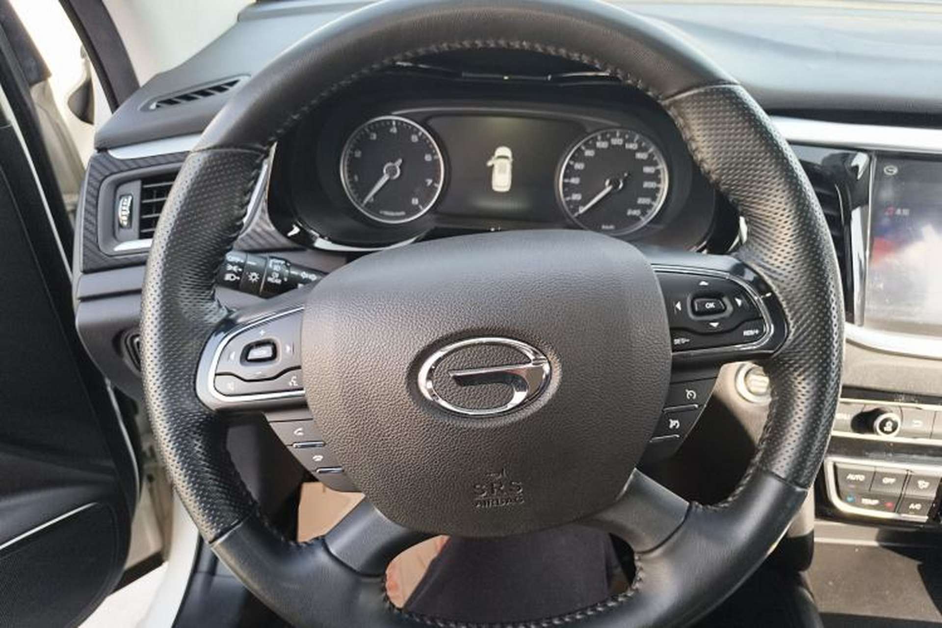 Used GAC Trumpchi GS7 2017 280T Two-Wheel Drive Luxury Model Steering Wheel