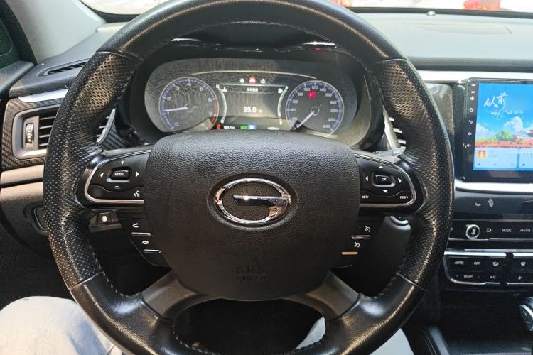 Used GAC Trumpchi GS7 2017 280T Two-Wheel Drive Luxury Model Steering Wheel