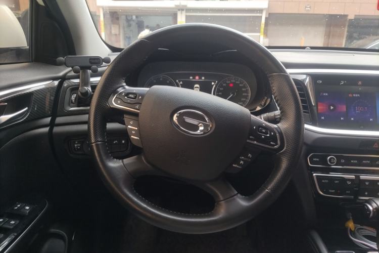 Used GAC Trumpchi GS7 2017 280T Two-Wheel Drive Luxury Model Steering Wheel