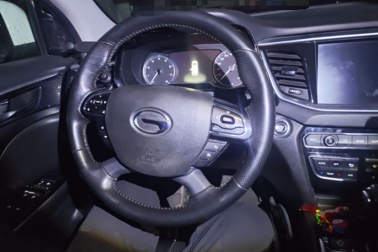 Used GAC Trumpchi GS7 2017 280T Two-Wheel Drive Luxury Model Steering Wheel