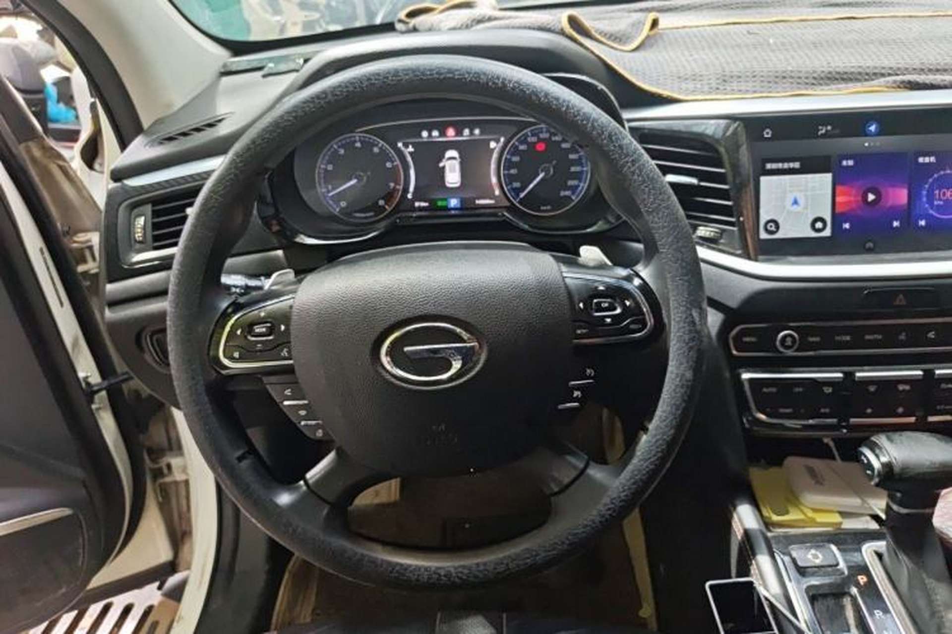 Used GAC Trumpchi GS7 2017 320T Two-Wheel-Drive Luxury Smart Connectivity Model Steering Wheel