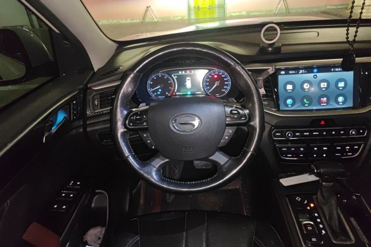 Used GAC Trumpchi GS7 2017 320T Two-Wheel-Drive Luxury Smart Connectivity Model Steering Wheel