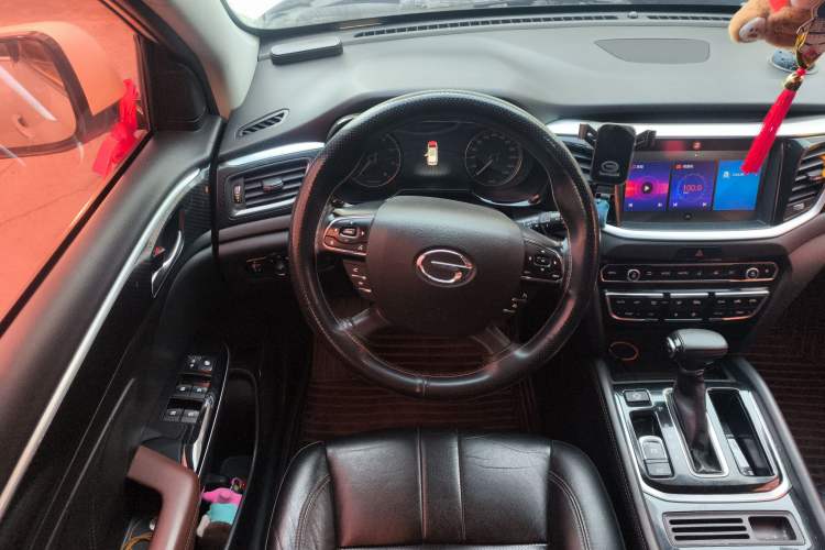 Used GAC Trumpchi GS7 2017 280T Two-Wheel Drive Luxury Model Steering Wheel