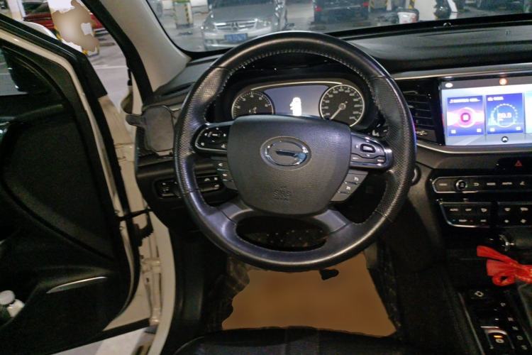 Used GAC Trumpchi GS7 2017 320T Two-Wheel-Drive Luxury Model Steering Wheel