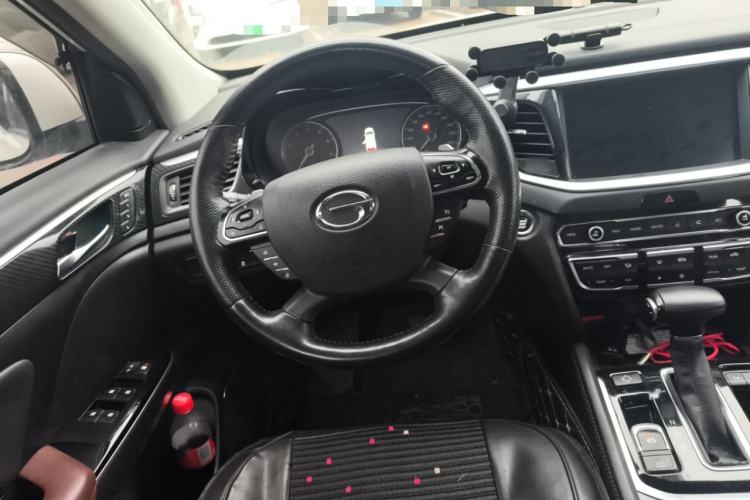 Used GAC Trumpchi GS7 2017 320T Two-Wheel-Drive Luxury Smart Connectivity Model Steering Wheel