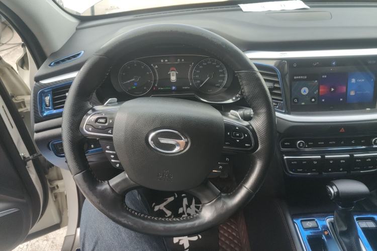 Used GAC Trumpchi GS7 2017 320T Two-Wheel-Drive Luxury Smart Connectivity Model Steering Wheel