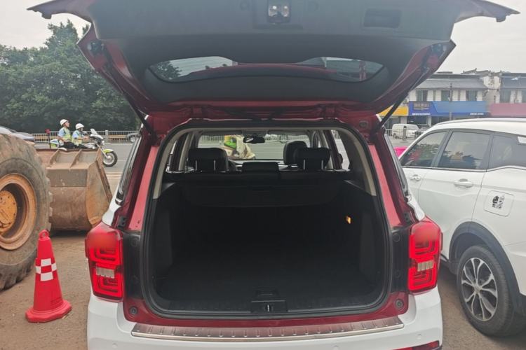 Used GAC Trumpchi GS7 2017 320T Two-Wheel-Drive Luxury Model Trunk