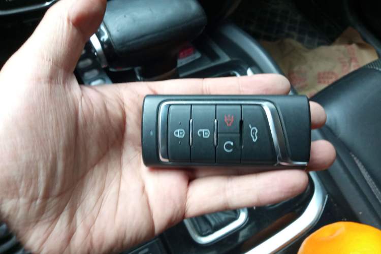 Used GAC Trumpchi GS7 2017 320T Two-Wheel-Drive Luxury Model Vehicle Key