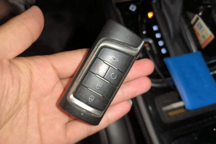 Used GAC Trumpchi GS7 2017 280T Two-Wheel Drive Luxury Model Vehicle Key