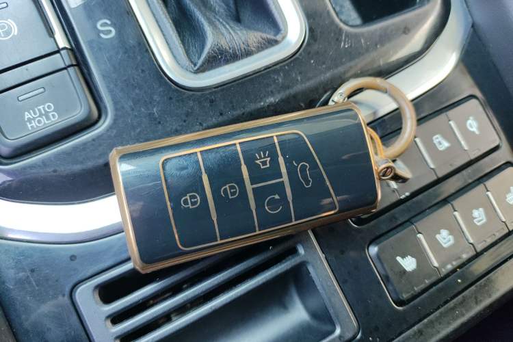 Used GAC Trumpchi GS7 2017 320T Two-Wheel-Drive Luxury Smart Connectivity Model Vehicle Key