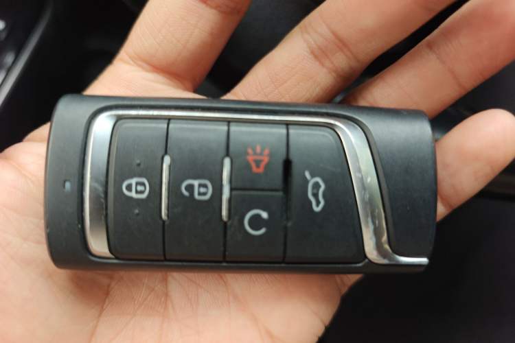 Used GAC Trumpchi GS7 2017 280T Two-Wheel Drive Luxury Model Vehicle Key