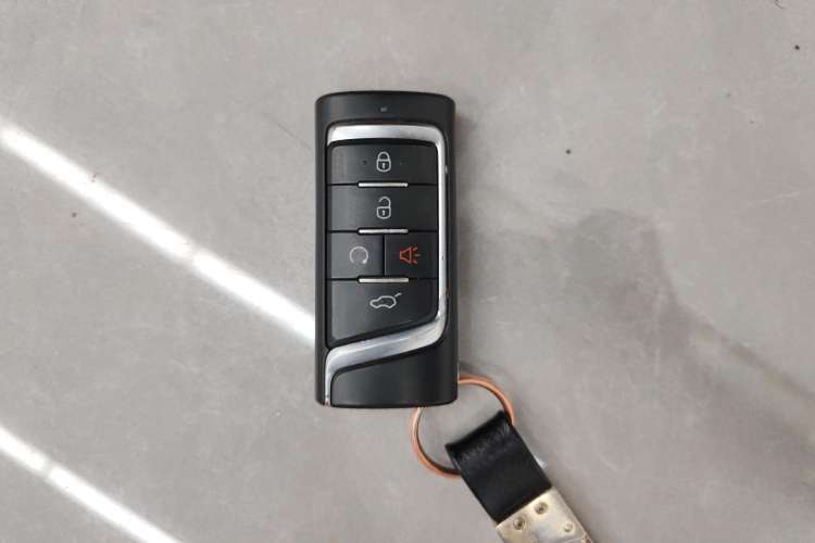 Used GAC Trumpchi GS7 2017 320T Two-Wheel-Drive Luxury Smart Connectivity Model Vehicle Key
