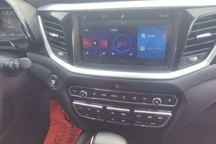 Used GAC Trumpchi GS7 2019 390T Two-Wheel-Drive Luxury Version Audio And AC Panel