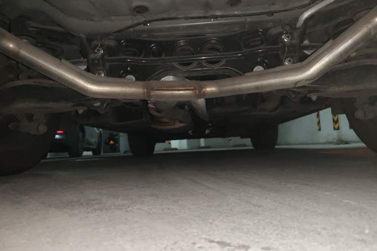 Used GAC Trumpchi GS7 2019 390T Two-Wheel Drive Luxury Smart Connectivity Version Chassis Rear