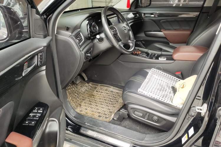 Used GAC Trumpchi GS7 2019 390T Two-Wheel Drive Luxury Smart Connectivity Version Driver Seat