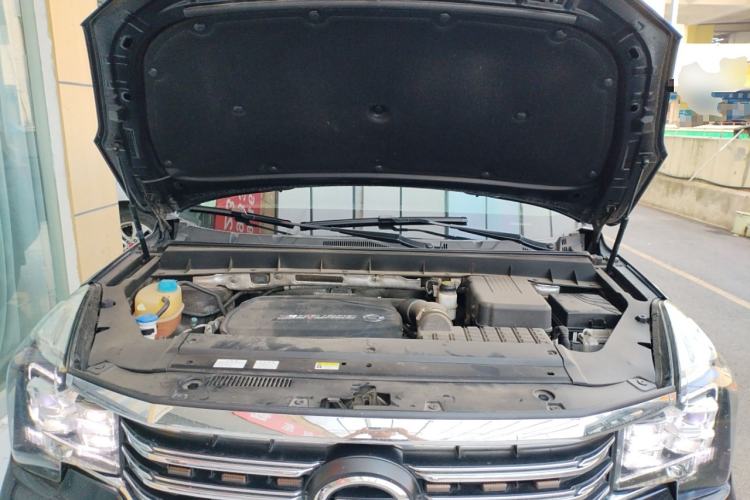 Used GAC Trumpchi GS7 2019 390T Two-Wheel Drive Luxury Smart Connectivity Version Engine Bay