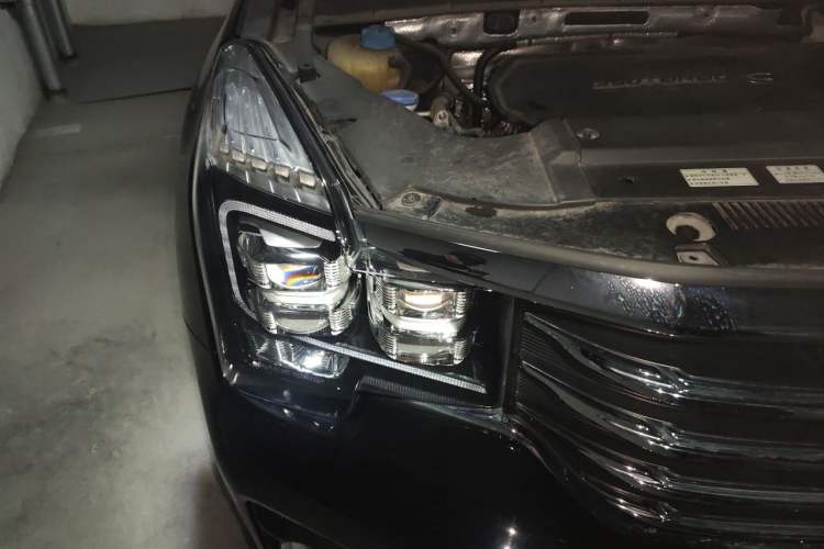 Used GAC Trumpchi GS7 2019 390T Two-Wheel Drive Luxury Smart Connectivity Version Engine Bay Right