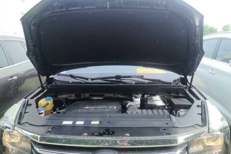 Used GAC Trumpchi GS7 2019 390T Two-Wheel-Drive Luxury Version Engine Bay