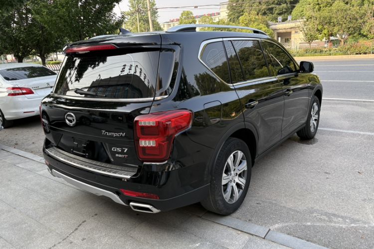 Used GAC Trumpchi GS7 2019 390T Two-Wheel-Drive Luxury Version Exterior 4