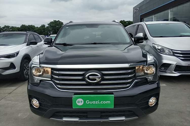 Used GAC Trumpchi GS7 2019 390T Two-Wheel-Drive Luxury Version Front