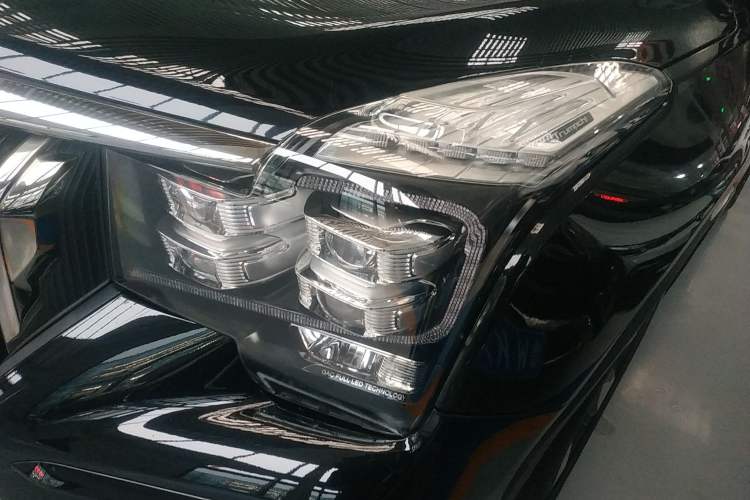 Used GAC Trumpchi GS7 2019 390T Two-Wheel-Drive Elite Version Left Front Headlight