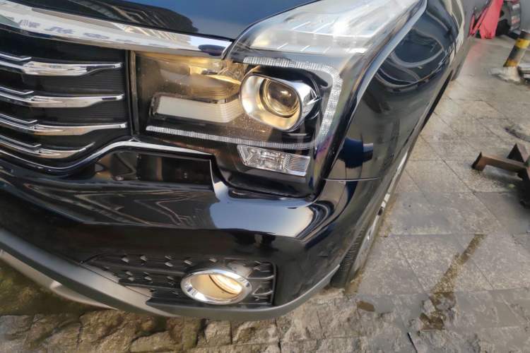 Used GAC Trumpchi GS7 2019 390T Two-Wheel-Drive Luxury Version Left Front Headlight