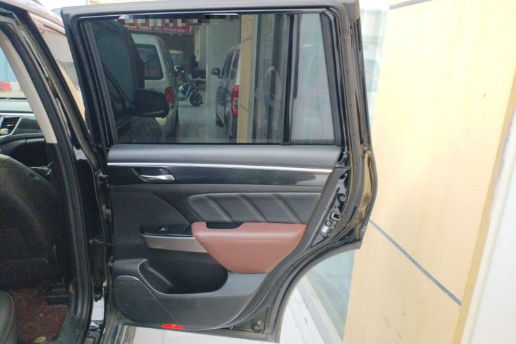 Used GAC Trumpchi GS7 2019 390T Two-Wheel Drive Luxury Smart Connectivity Version Right Rear Door Interior