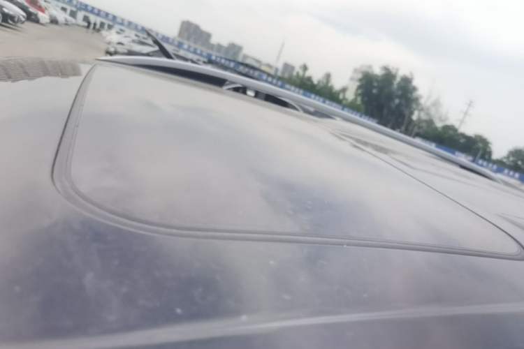 Used GAC Trumpchi GS7 2019 390T Two-Wheel-Drive Luxury Version Roof
