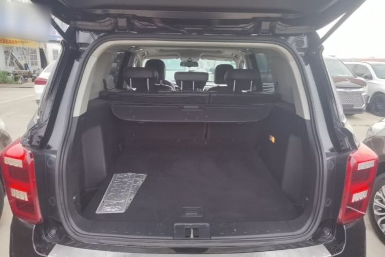 Used GAC Trumpchi GS7 2019 390T Two-Wheel-Drive Luxury Version Trunk