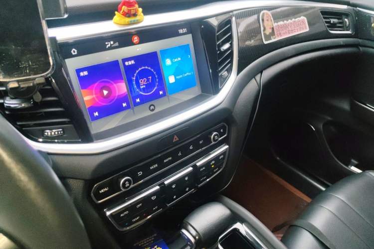 Used GAC Trumpchi GS7 2019 390T Two-Wheel-Drive Elite Version Audio And AC Panel