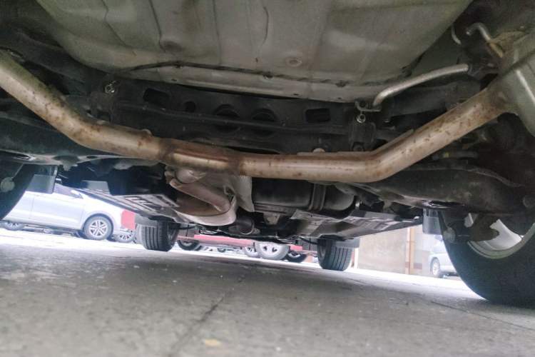 Used GAC Trumpchi GS7 2019 390T Two-Wheel-Drive Elite Version Chassis Rear