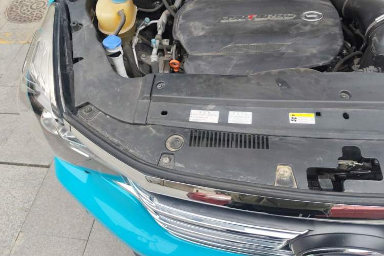 Used GAC Trumpchi GS7 2019 390T Two-Wheel-Drive Elite Version Engine Bay Right