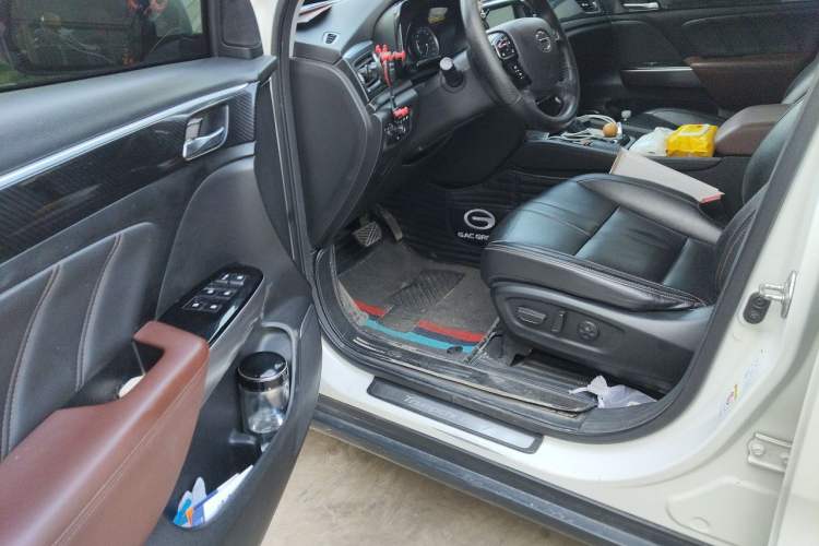 Used GAC Trumpchi GS7 2019 390T Two-Wheel-Drive Luxury Version Driver Seat