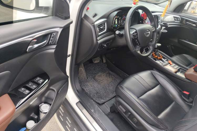Used GAC Trumpchi GS7 2019 390T Two-Wheel Drive Luxury Smart Connectivity Version Driver Seat