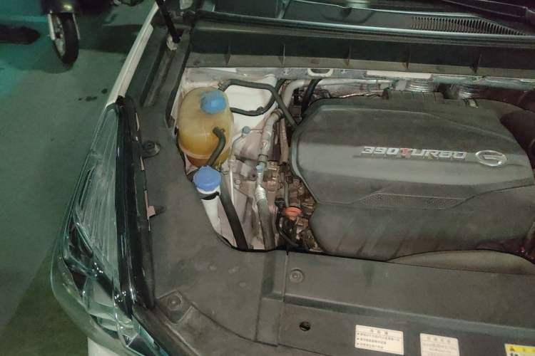 Used GAC Trumpchi GS7 2019 390T Two-Wheel Drive Luxury Smart Connectivity Version Engine Bay Right
