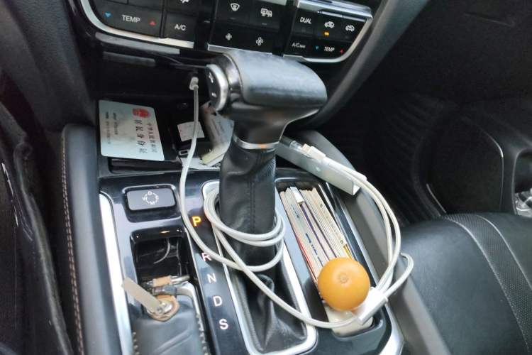 Used GAC Trumpchi GS7 2019 390T Two-Wheel-Drive Luxury Version Gear Lever