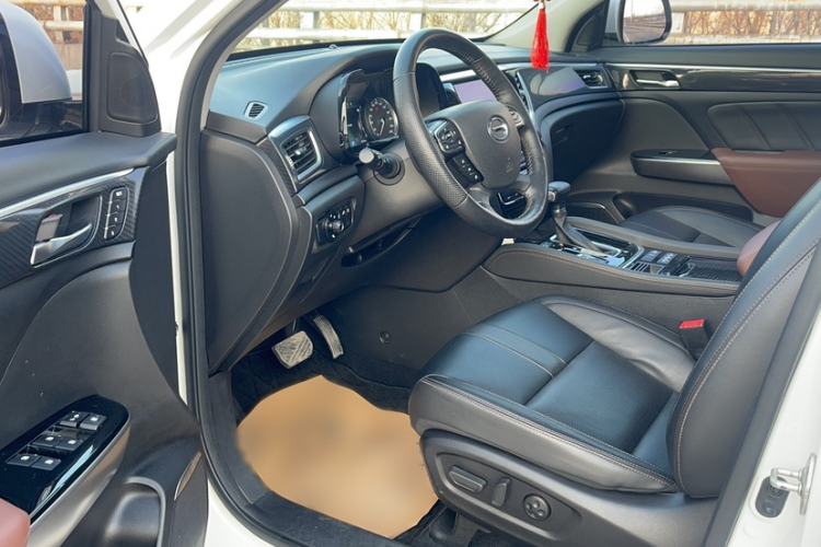 Used GAC Trumpchi GS7 2019 390T Two-Wheel Drive Luxury Smart Connectivity Version Interior 2