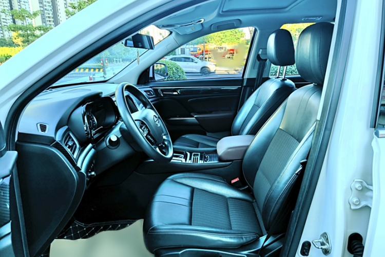 Used GAC Trumpchi GS7 2019 390T Two-Wheel-Drive Elite Version Interior 7
