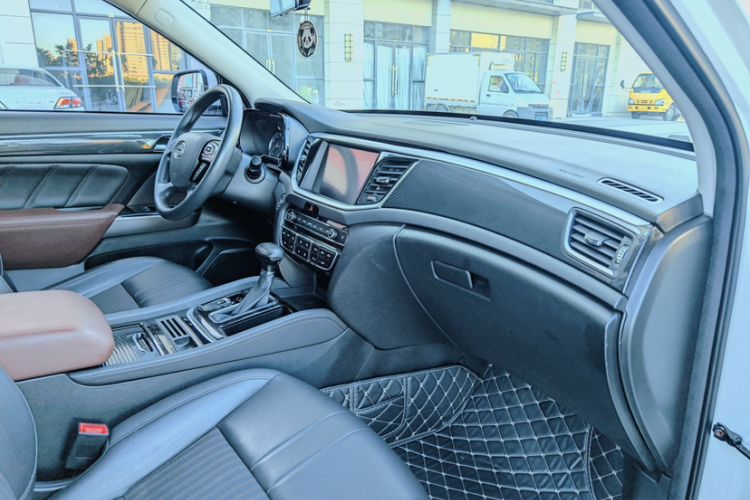 Used GAC Trumpchi GS7 2019 390T Two-Wheel-Drive Elite Version Interior 9