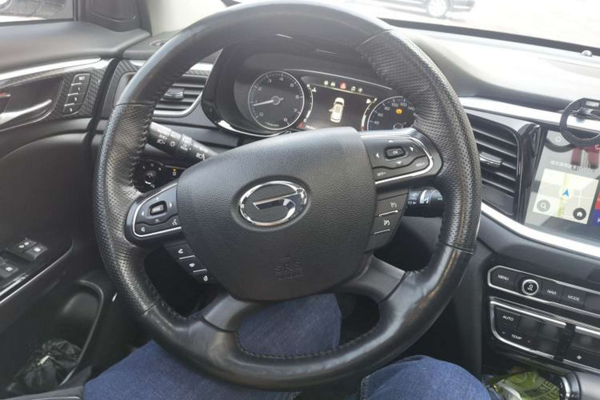 Used GAC Trumpchi GS7 2019 390T Two-Wheel Drive Luxury Smart Connectivity Version Steering Wheel